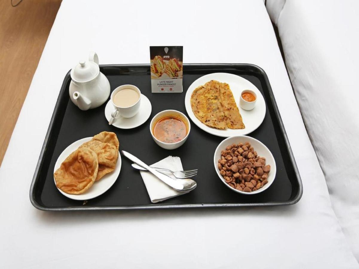Oyo 3519 Hotel Garden Inn Варанаси Екстериор снимка
